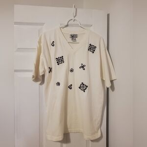 Vintage Gina Peters White V Neck 100% Cotton Embroidered Short Sleeve Shirt